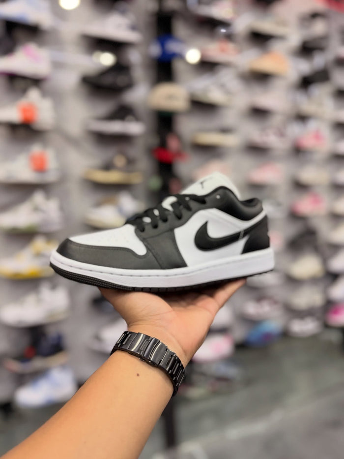 JORDAN 1 PANDA LOW · foto 1 · besneaker Instagram