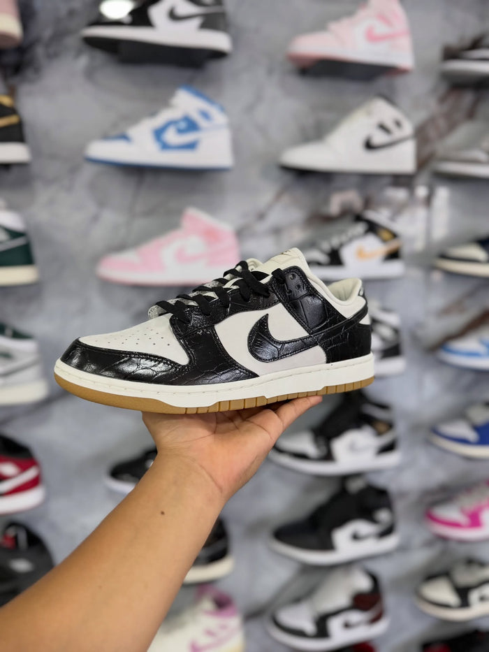DUNK LOW XL PANDA · foto 1 · besneaker Instagram
