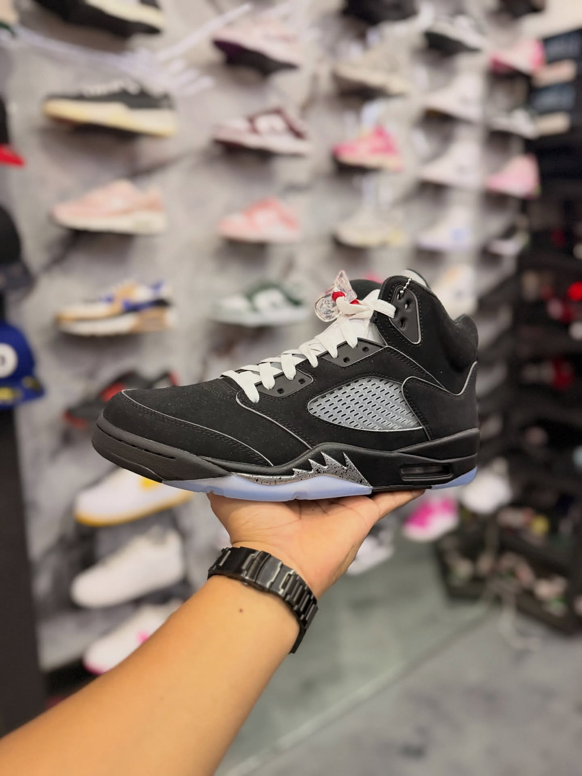 JORDAN 5 METALLIC · foto 1 · besneaker Instagram