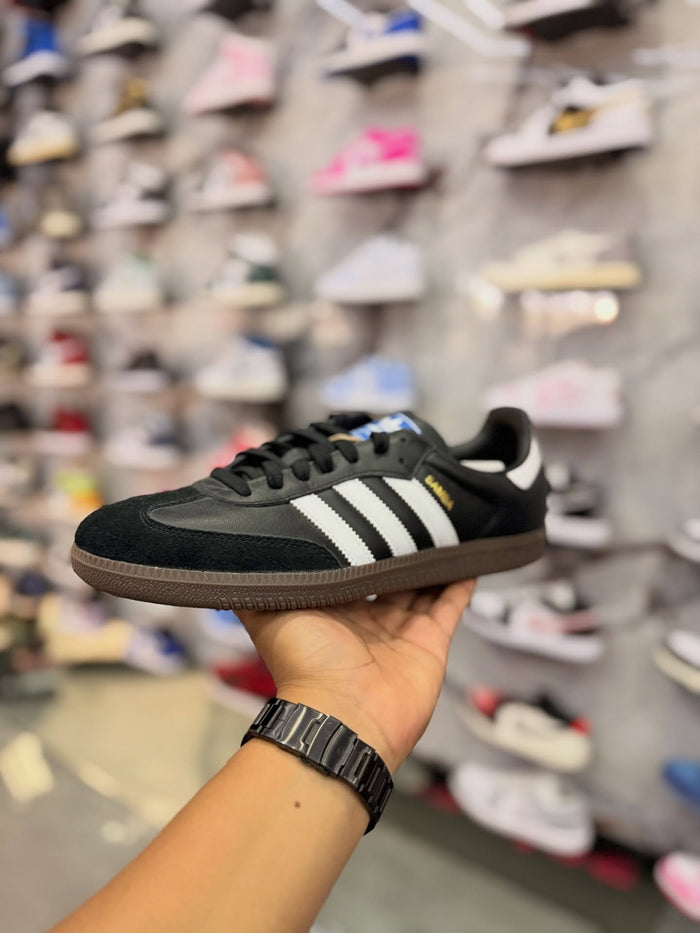 Adidas samba · foto 1 · besneaker Instagram