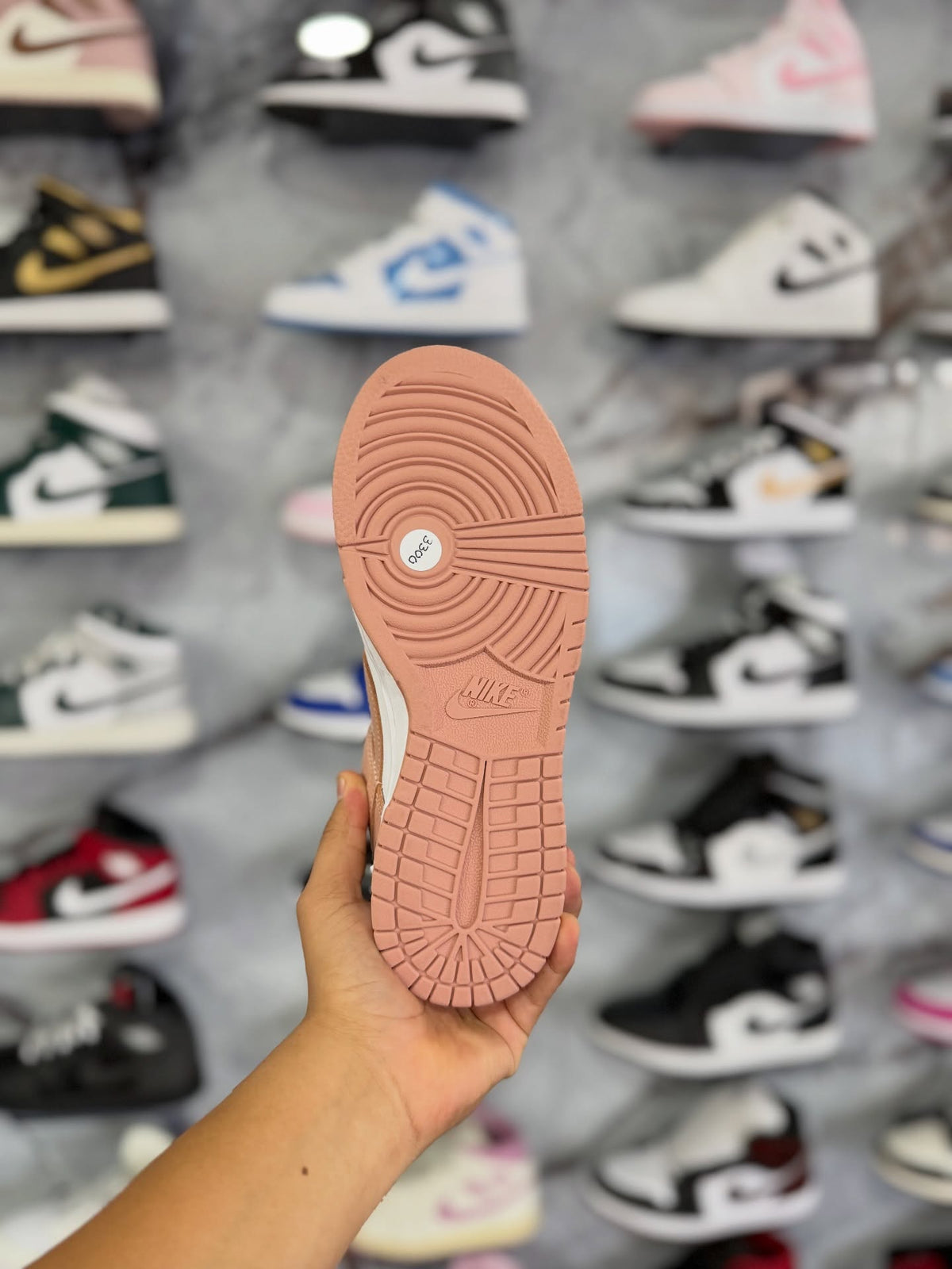 DUNK LOW WHISPER · foto 3 · besneaker Instagram