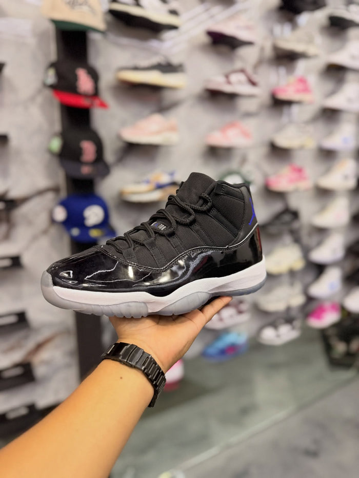 JORDAN 11 SPACE JAM · foto 1 · besneaker Instagram