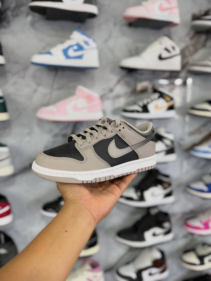 DUNK LOW GREY COLLAGE · foto 1 · besneaker Instagram