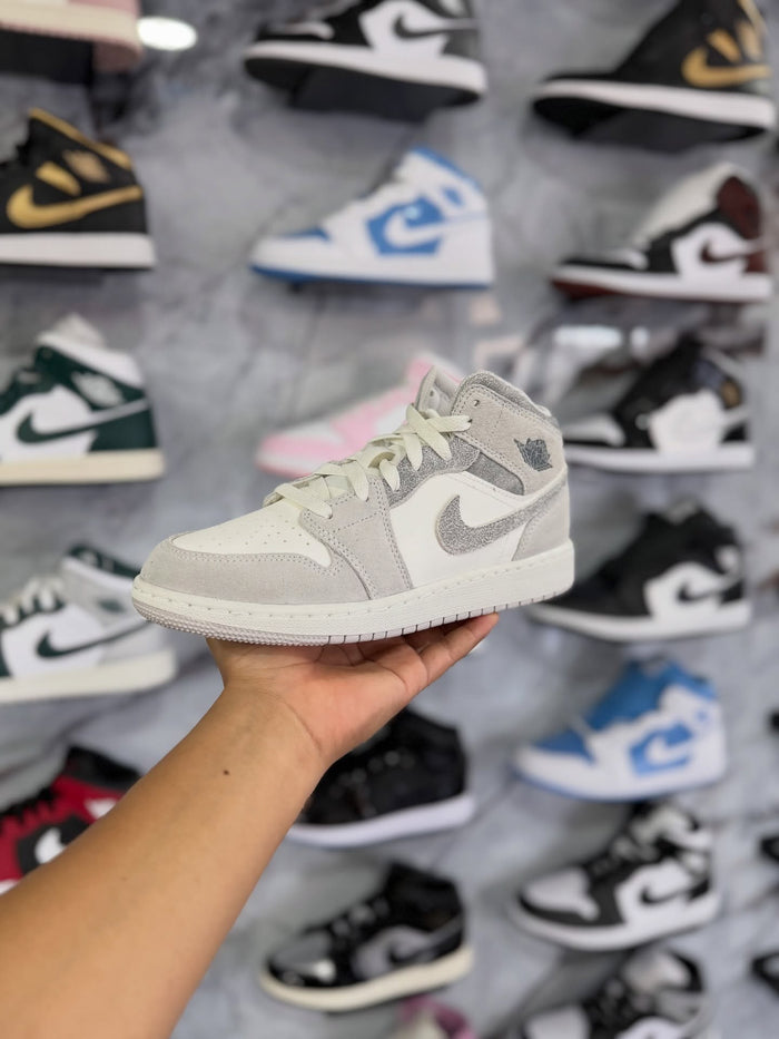 JORDAN 1 MID NEUTRAL GREY · foto 1 · besneaker Instagram