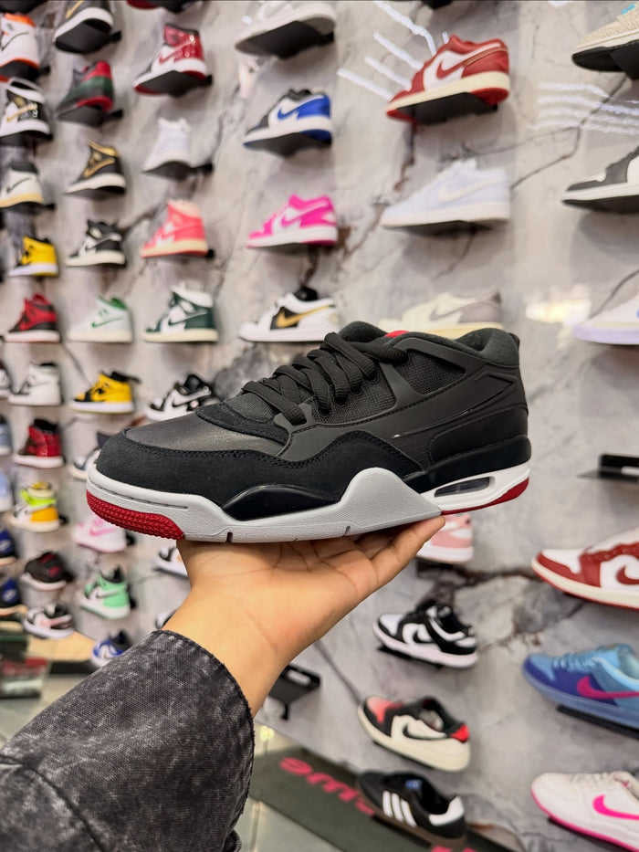 J4 RM BRED · foto 1 · besneaker Instagram