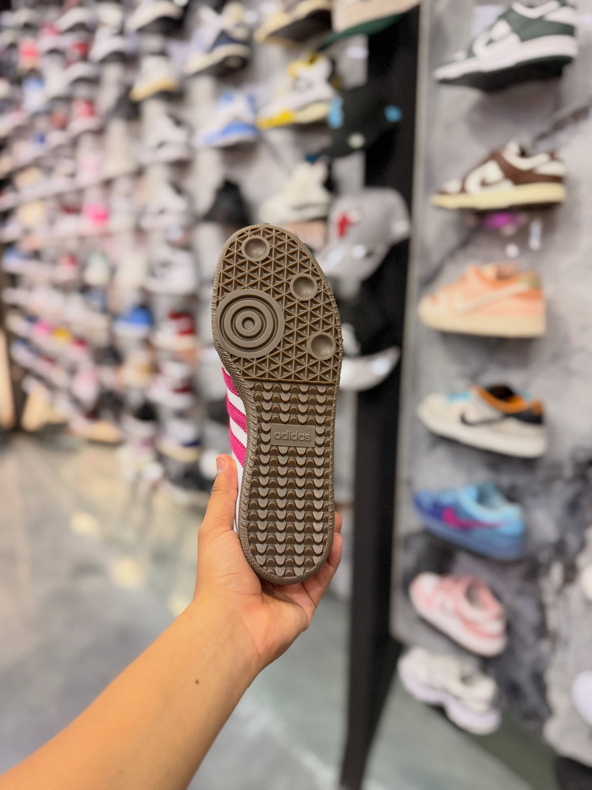 Adidas samba · foto 3 · besneaker Instagram