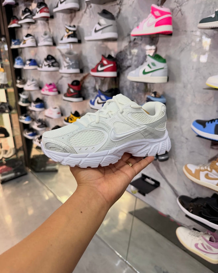 Nike v5 RNR