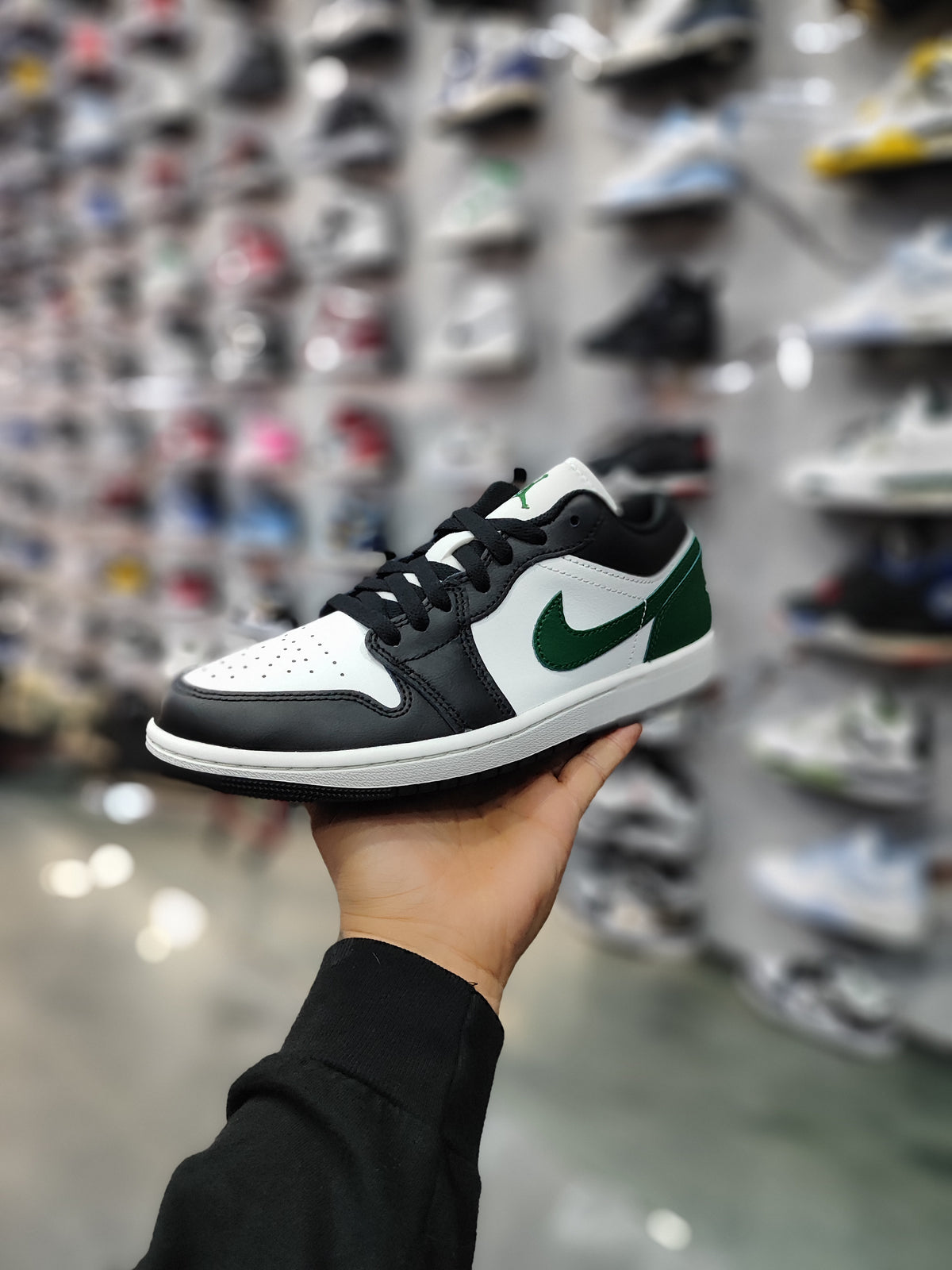 JORDAN 1 LOW GORGE GREEN