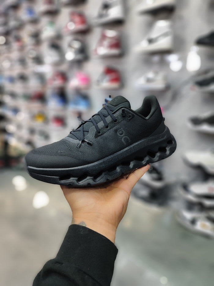 ON CLOUD TILT BLACK