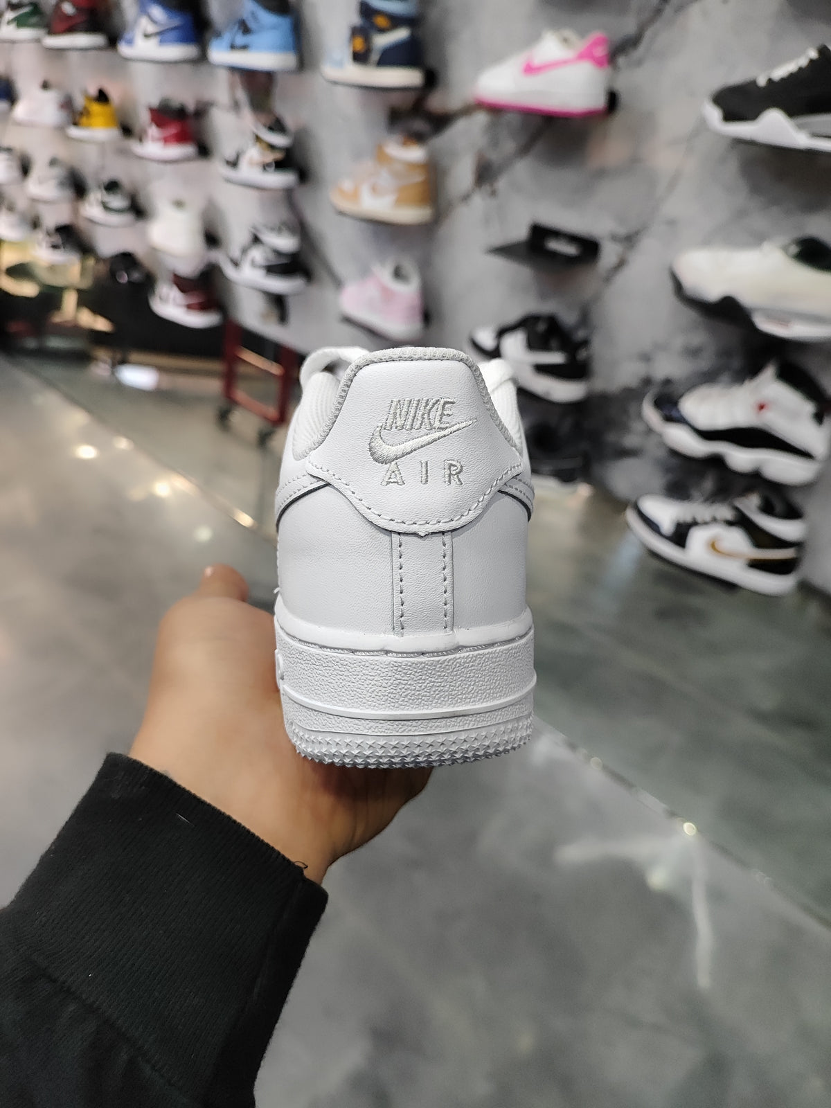 AF1 TRIPLE WHITE