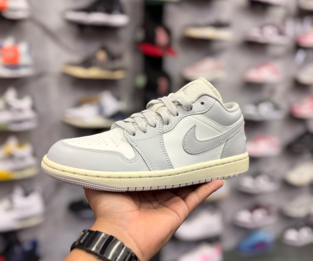 JORDAN 1 LOW GREY