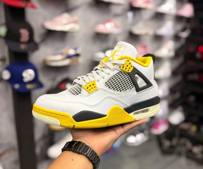 JORDAN 4 VIVID SULFUR