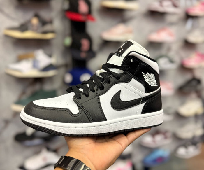 JORDAN 1 MID PANDA