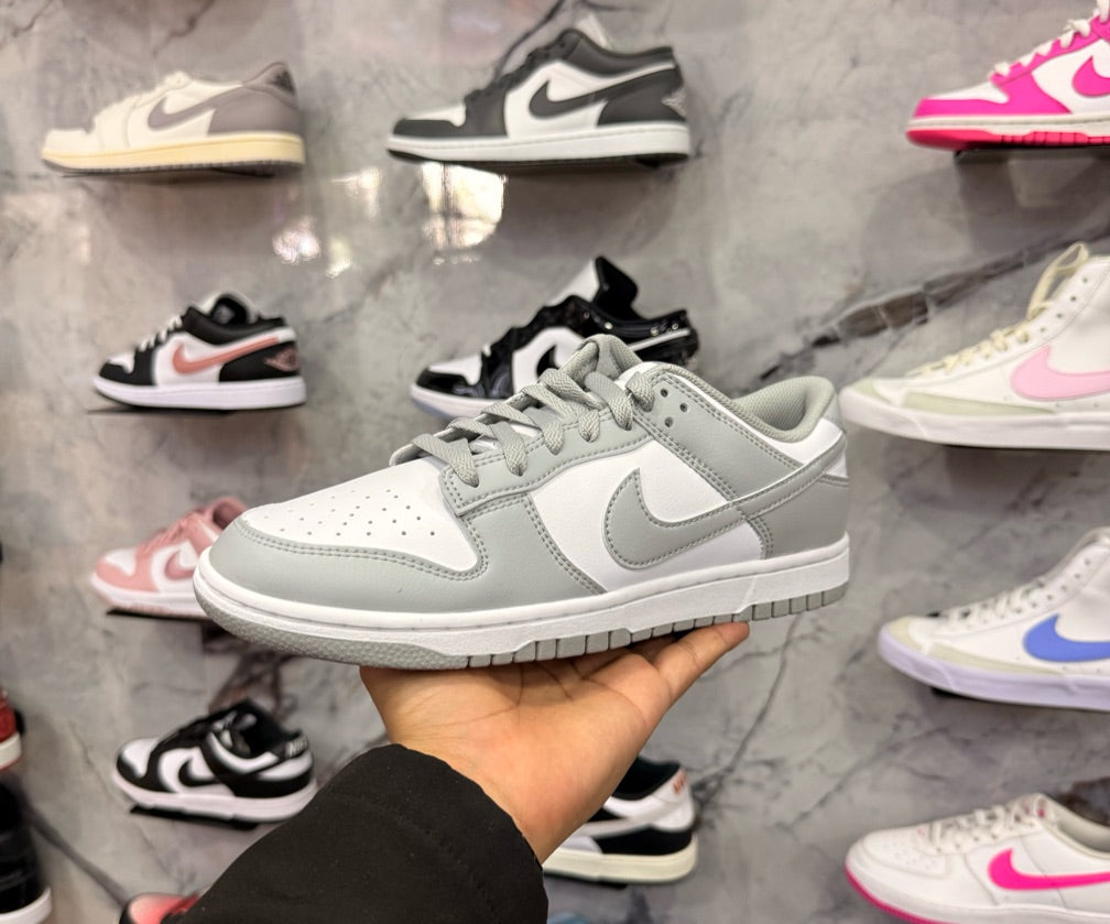 DUNK LOW SMOKE GREY