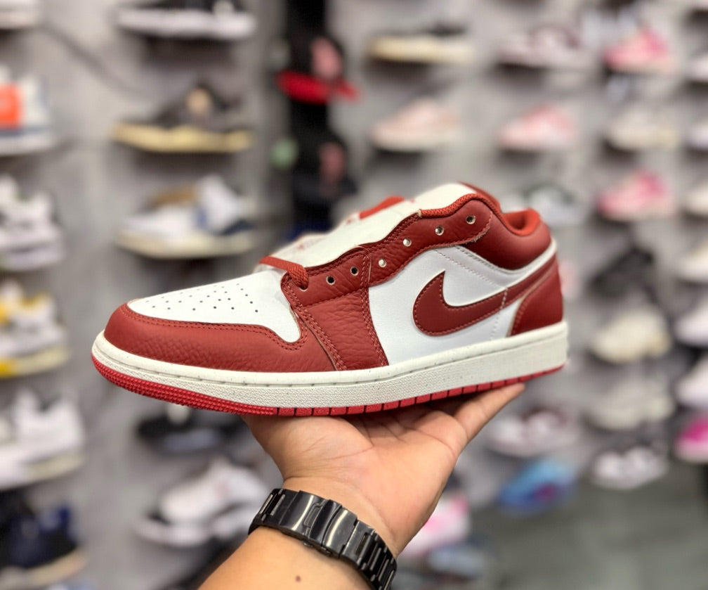 JORDAN 1 LOW DUNE RED