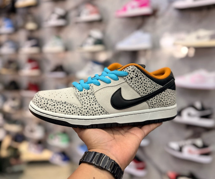 DUNK LOW SB ELÉCTRICO
