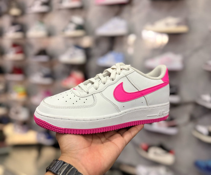 NIKE AIR FORCÉ 1 PINK