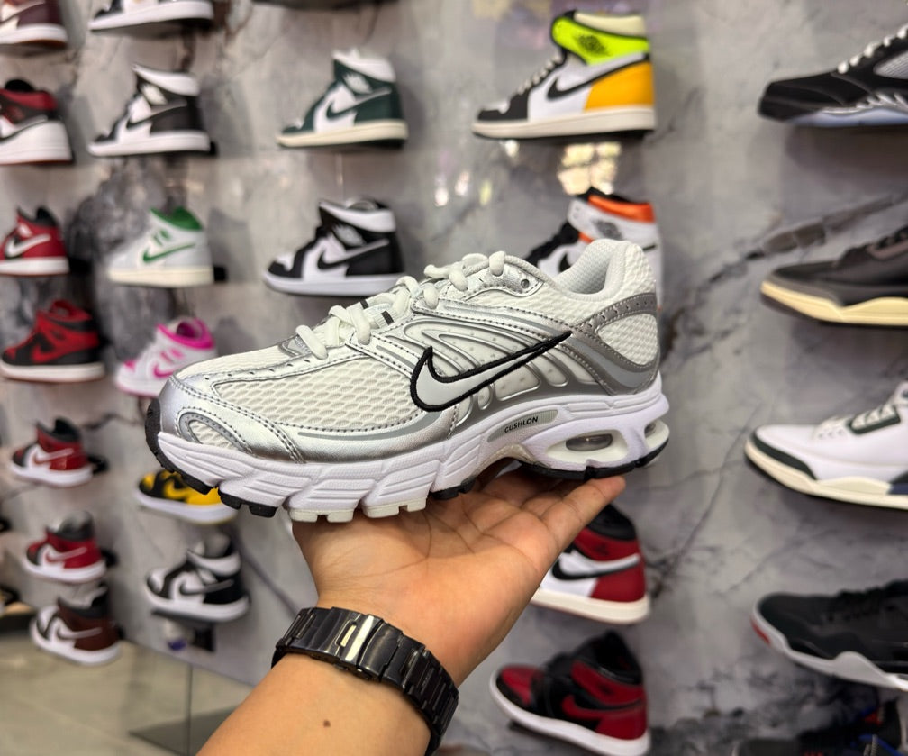 NIKE MOTO K2