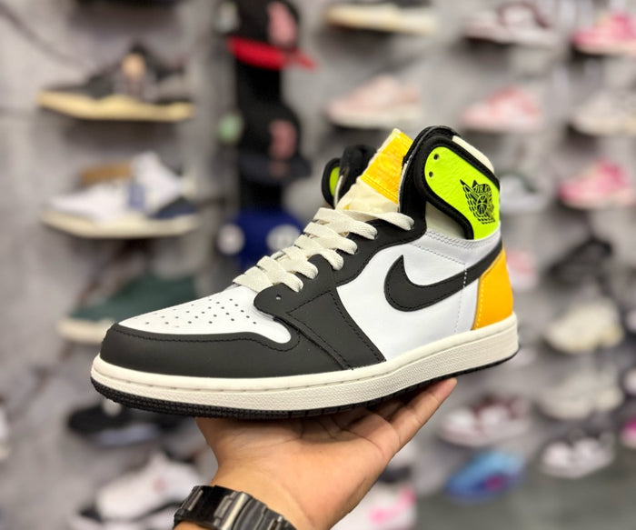 JORDAN 1 HIGH VOLT GOLD
