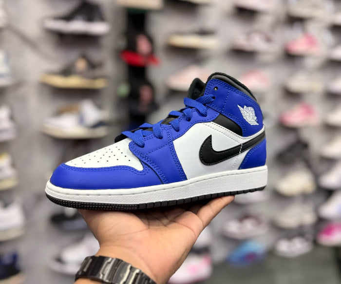 JORDAN 1 MID GAME ROYALE
