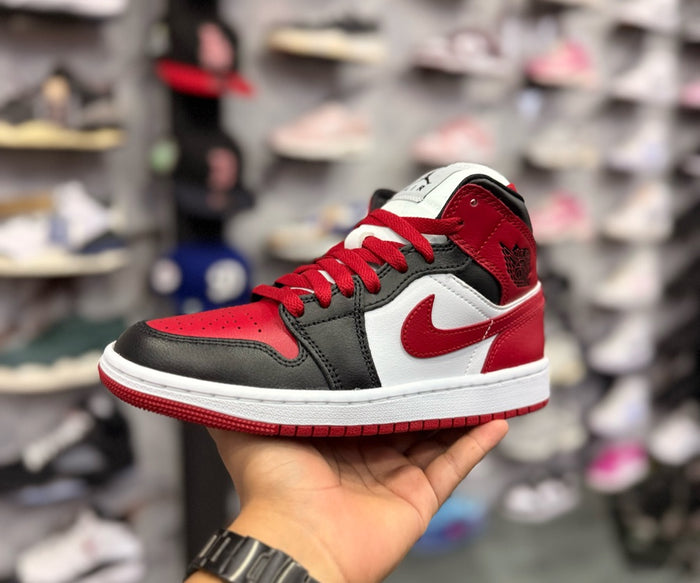 JORDAN 1 MID ALTÉRNATE BRED