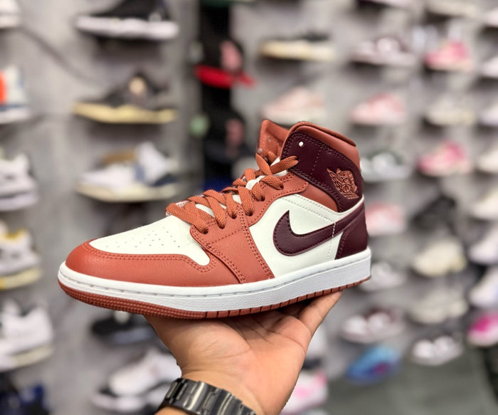 JORDAN 1 MID DUSTY PEACH