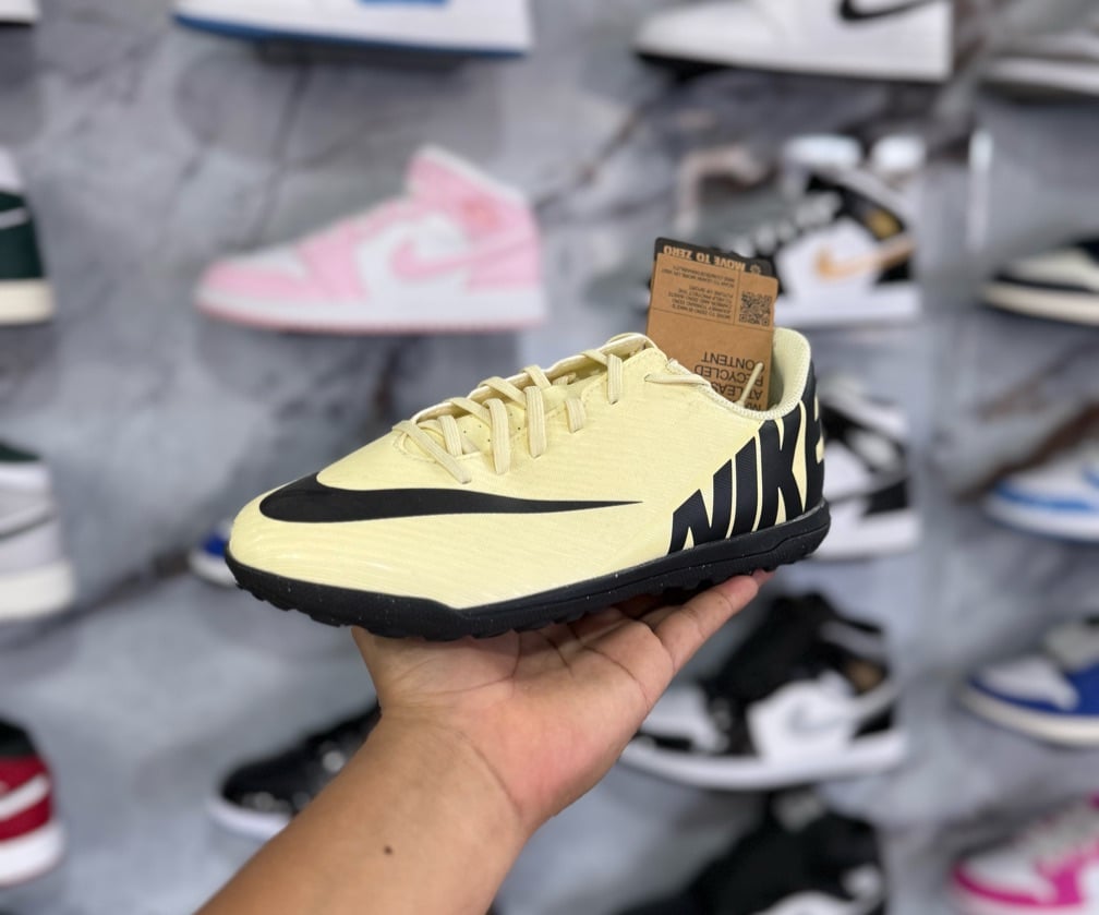 NIKE VAPOR 15