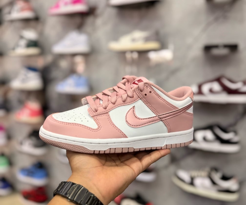 DUNK LOW PINK GLAZE