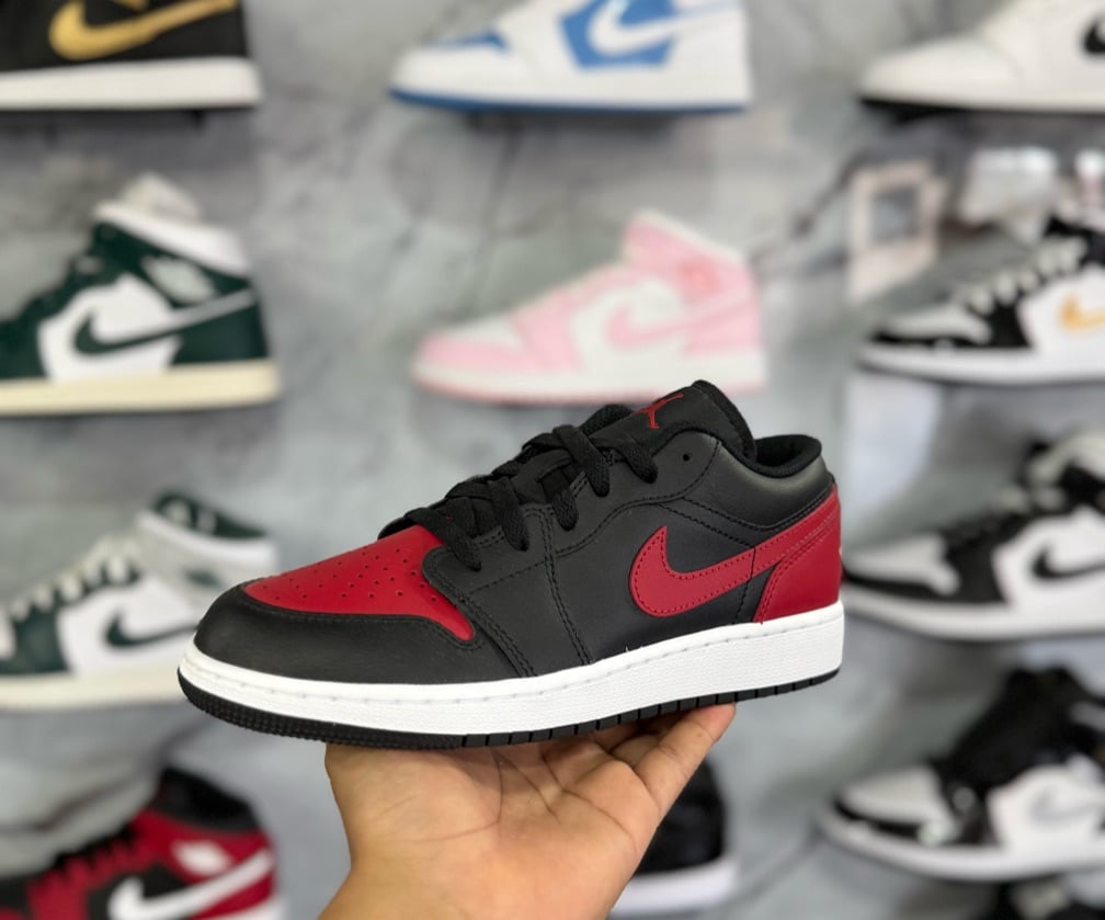 JORDAN 1 LOW VARSITY RED