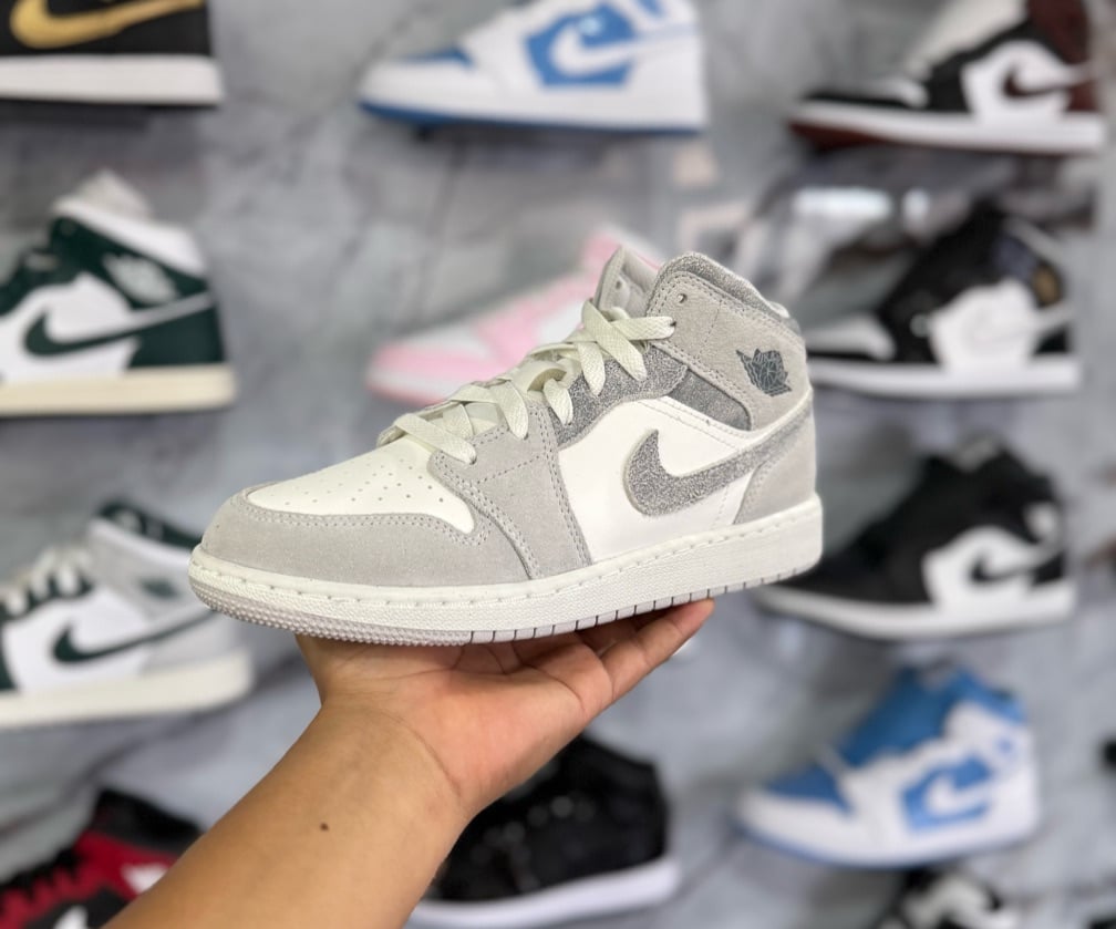 JORDAN 1 MID NEUTRAL GREY